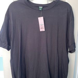 Wild Fable black top with cuffed sleeves